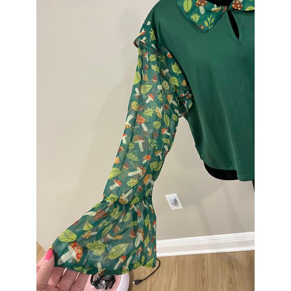 Smak Parlour Size 2X Mushroom Print Green Crop Top Fairycore Bell Sleeve Shirt - Picture 3 of 12